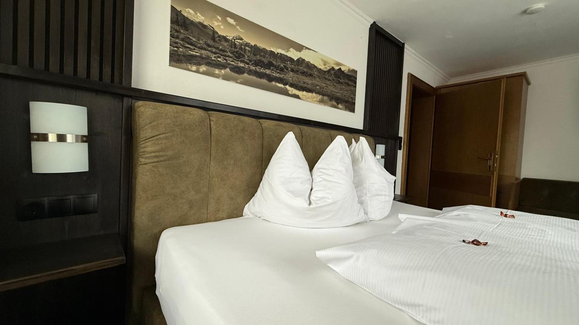 Hotel Dorfgasthof Schloesslstube ستلفلدن المظهر الخارجي الصورة