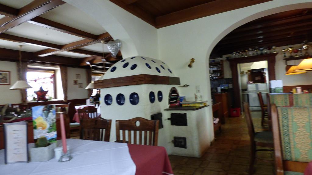Hotel Dorfgasthof Schloesslstube ستلفلدن المظهر الخارجي الصورة